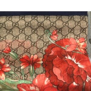 Gucci Floral Print Scarf